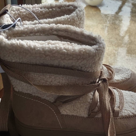 Universal threads 6 - Picture 2 of 2